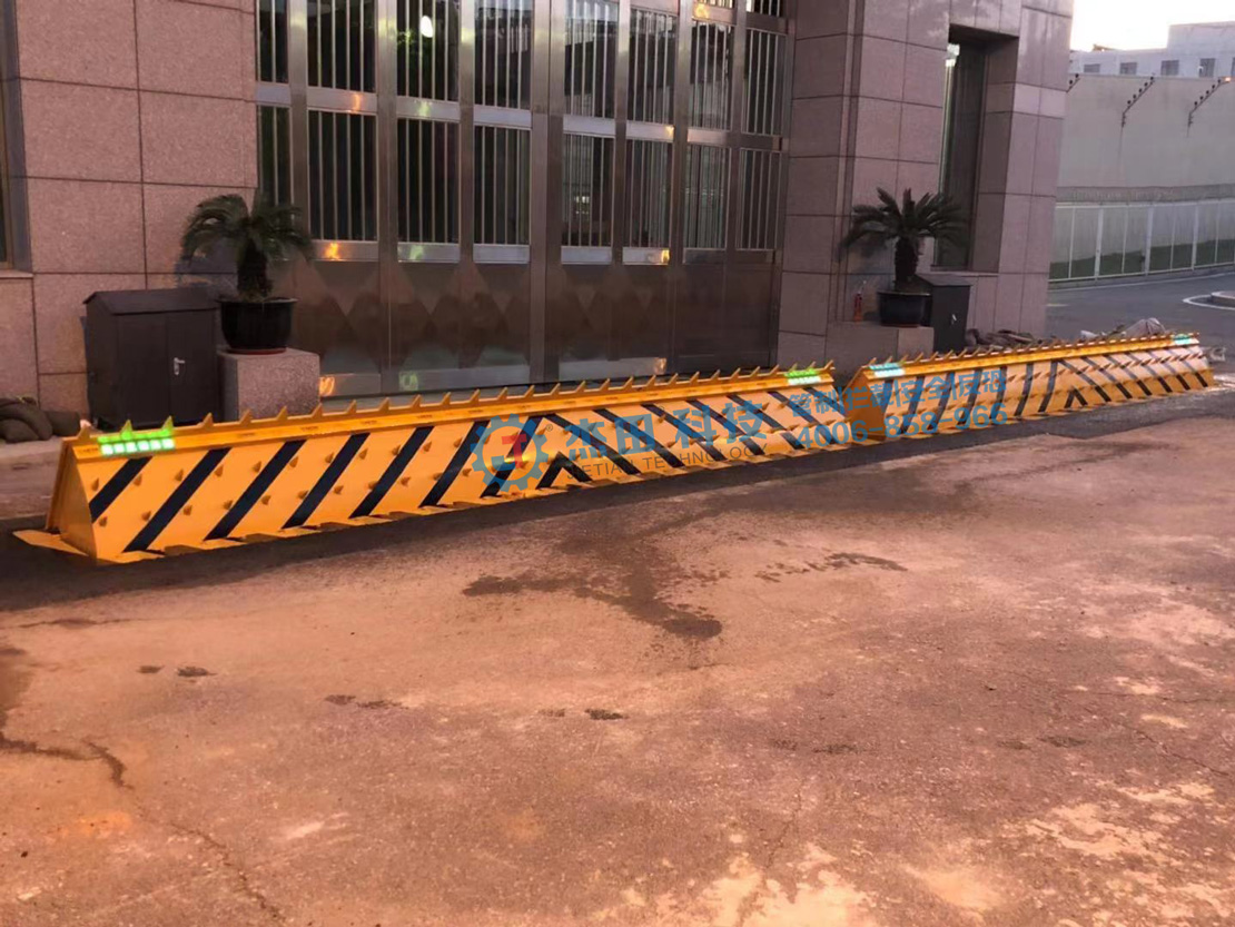 大连某监狱路障机